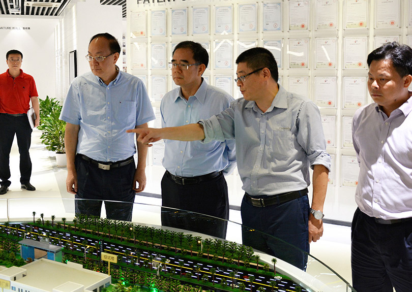 向导来访：：： 2018.10东莞市委书记梁维东太阳集团2007网站调研